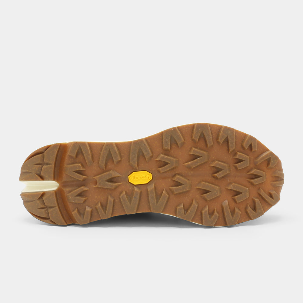 
                      
                        Vibram chunky rubber outsole
                      
                    