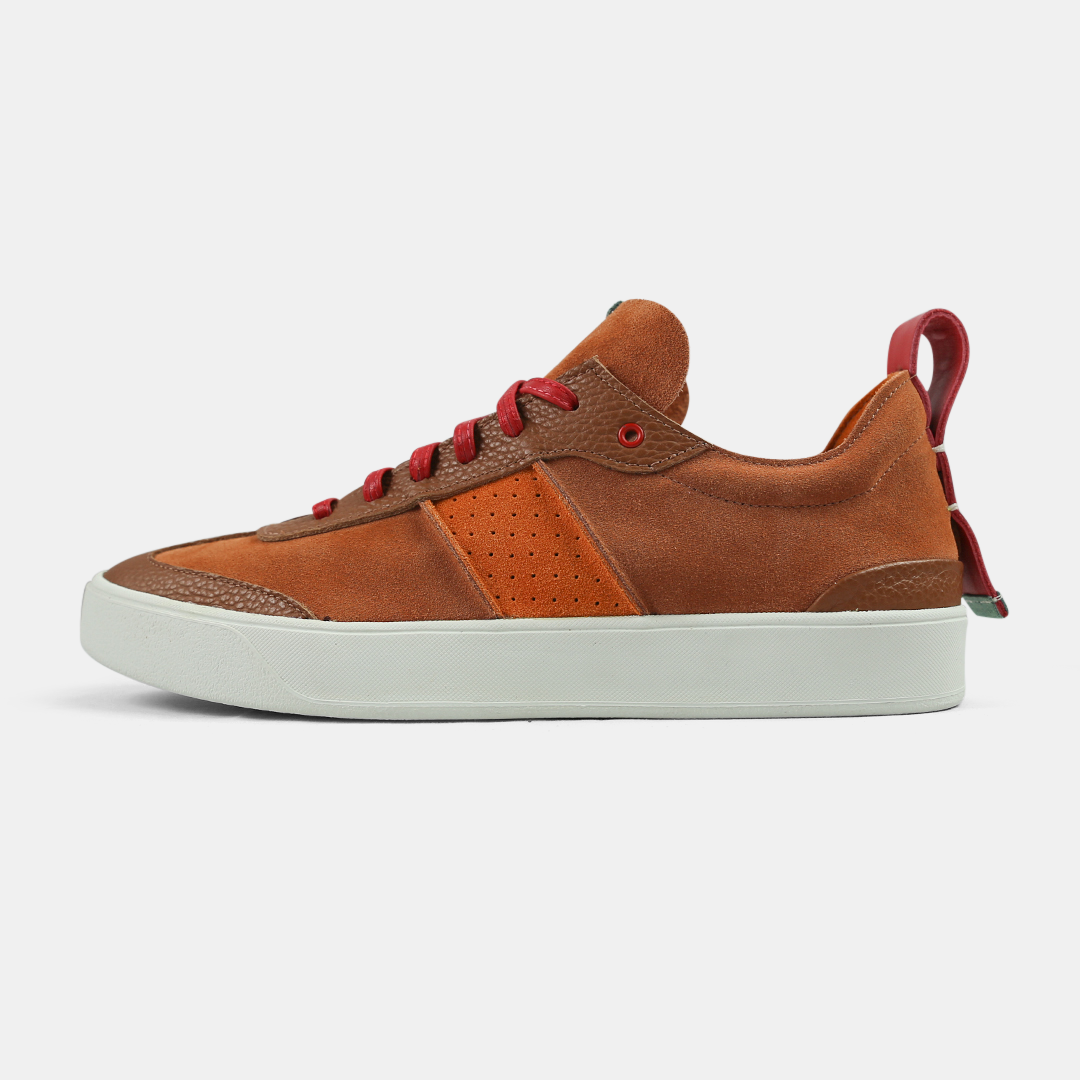 A brown men's sneaker with a lace-up closure, made from Italian leather, with a rubber cupsole lateral view