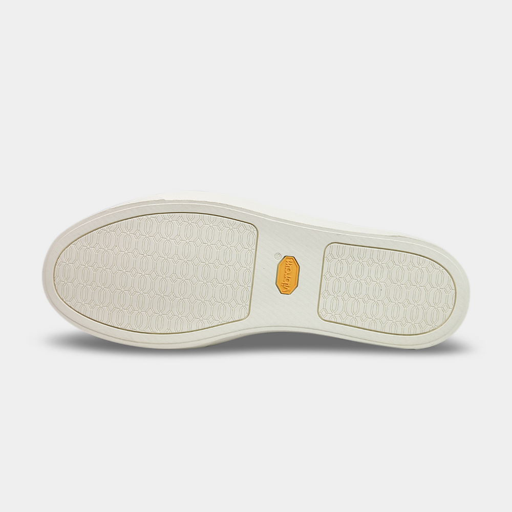 
                      
                        vibram white outsole with a yellow Vibram logo in the middle
                      
                    